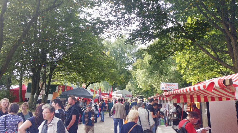 UZ-lehtifestivaaleilla Dortmundin kaupungin puisto täyttyi kuva Petra Packalén