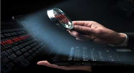 Perustuslakivaliokunnan mukaan uudessa tiedustelulaissa on 30_kohtaa jotka ovat perustuslain vastaisia.