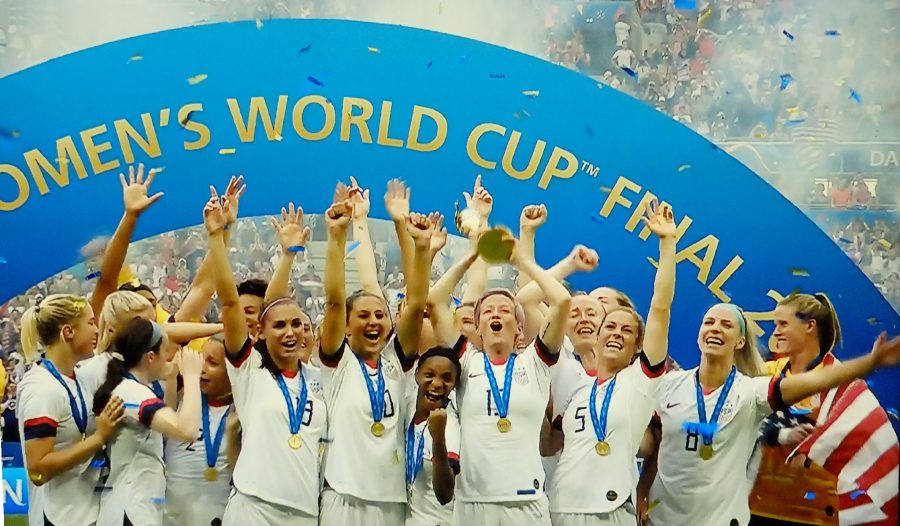 USA:n joukkue juhlimassa maailmanmestaruutta