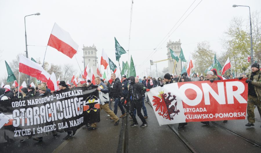 Puolan kansallispäivän kulkue 2016