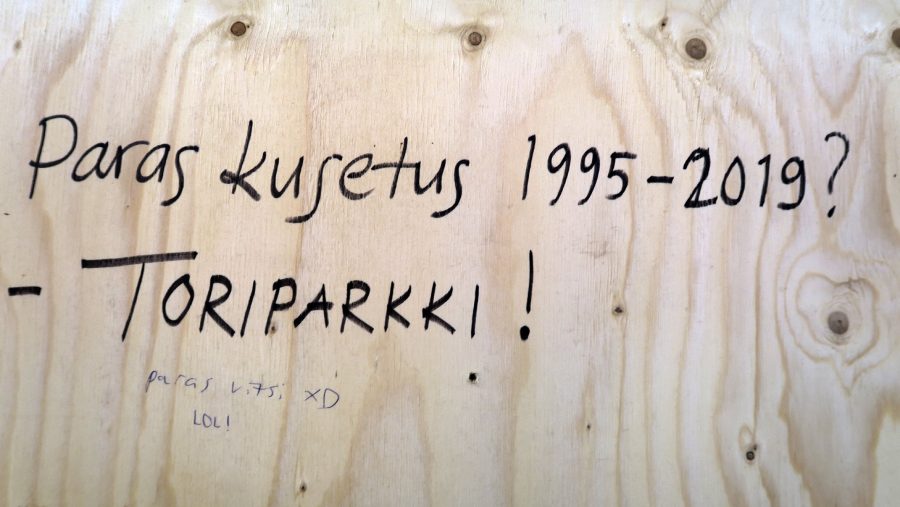 Toriparkki kirvoittaa mielipiteitä