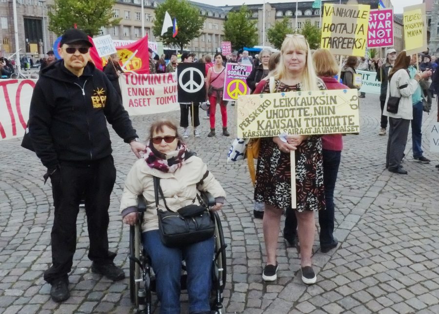 Joukkovoiman mielenosoitus Helsingissä.