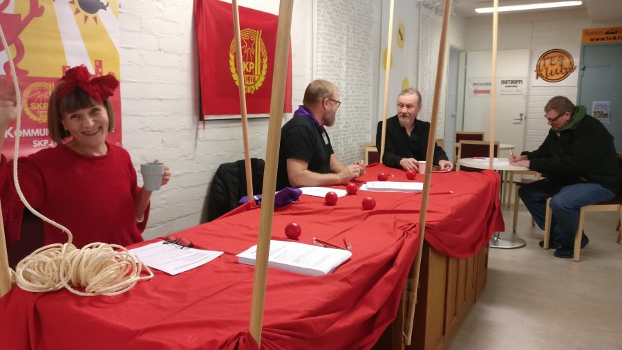 SKP:n kannattajakorttikeräys lähti käyntiin Tiedonantaja-festivaaleilla 26. lokakuuta.