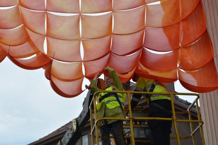 Parkkilaivaa synnytetään 2016 Kuvassa Ritva Harle ja Mikko Pelkonen kuva Tuulikki Rannan-Savola