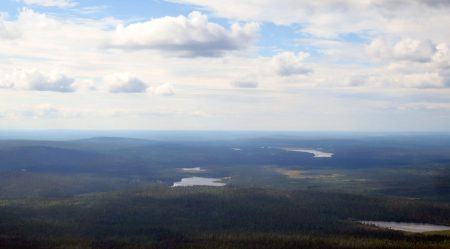 Maisema Ylläksen laelta ennen suunniteltua Hannukaisen avolouhosta.