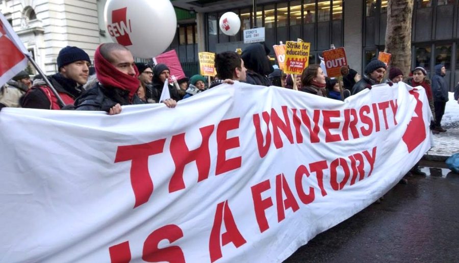 mielenosoitus yliopistojen puolesta