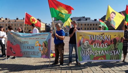 Turkki ulos Kurdistanista mielenosoitus Helsinki 3.7.2021 kuva 1 Jiri Mäntysalo