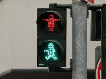 Karl Mars vid ett trafikljus i Trier
