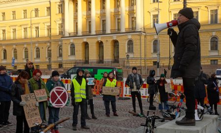 Ei Sörnäistentunnelille mielenosoitus 15.11.2021 Helsinki kuva Toivo Koivisto
