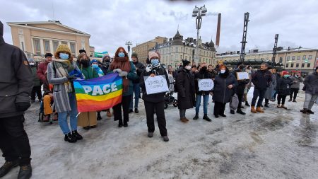Mielenosoitus Ukrainan sotaa vastaan Tampere 24.2.2022 kuva Petra Packalen