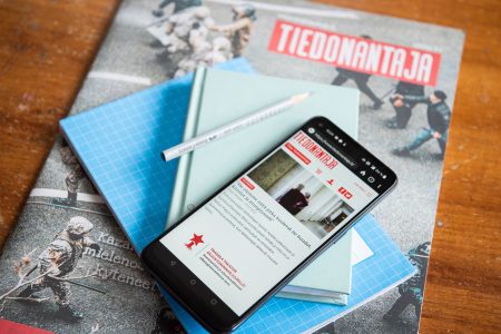 Tiedonantaja digilehti ja printti mainoskuva 2022