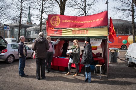 SKP Tampereen Hämeenpuistossa 2.5.2022 Kuva Emma Grönqvist