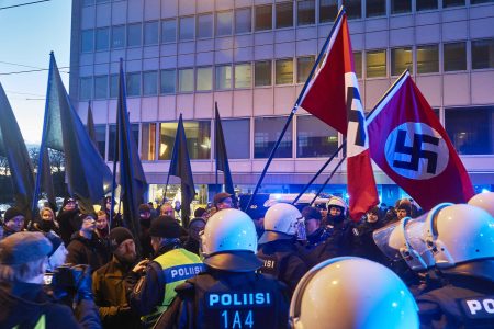 fasistien mielenosoitus Helsingissä