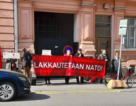 Natoherrat ulos Suomesta mielenosoitus 26.4.2023 Helsinki kuva Marko Korvela