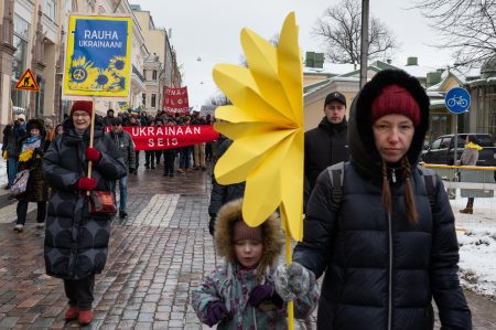 Manifesti asevarustelua vastaan – Eurooppa tarvitsee suunnanmuutoksen