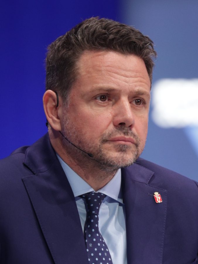 32 Rafał Trzaskowski 2024 (cropped)