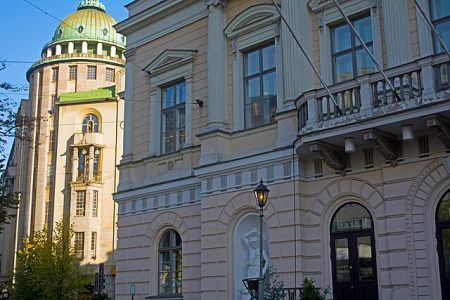 Päättäjiin vedotaan Vanhan ylioppilastalon säilyttämiseksi alkuperäisessä tarkoituksessaan ylioppilaskunnan omistuksessa. Kuva Erik Cooper CCO 2.0