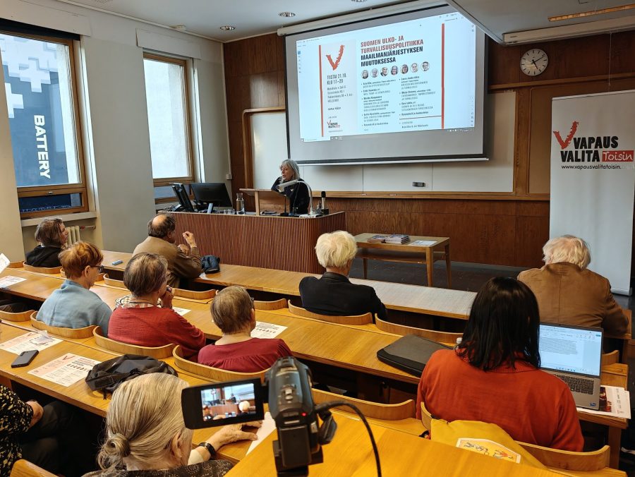 VVTn ulko  ja tuvrallisuuspoliittinen seminaari 1