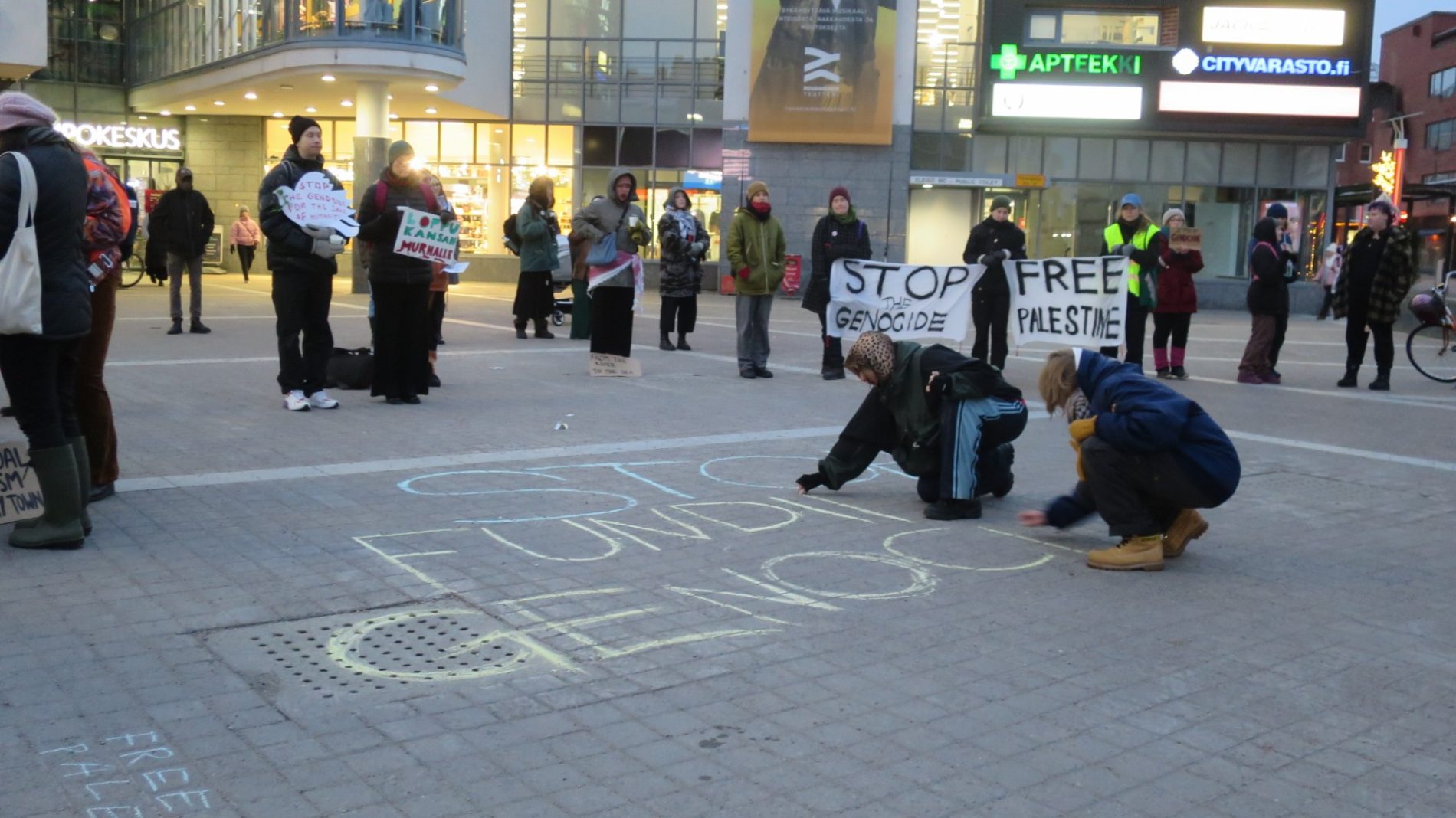 Aktivistit korostavat, että vastuu kansanmurhan vastustamisesta kuuluu myös paikallisille toimijoille. Kuva Tapio Siirilä
