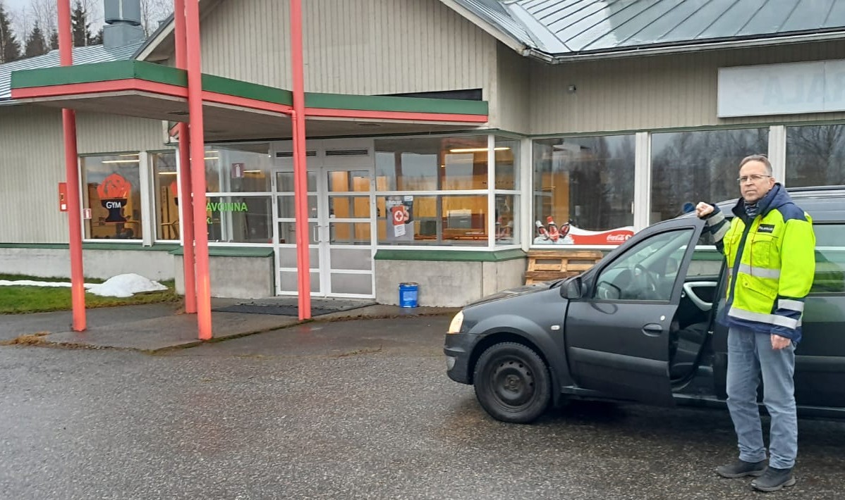 Rajat auki!  mielenosoituksen järjestäjä Martti Vaskonen avaisi Suomen ja Venäjän rajan. Kuva Martti Vaskonen