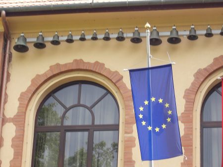 EVAn mukaan suomalaiset tunnistavat EUn merkityksen, mutta suhtautuvat taloudellisen vastuun laajentamiseen aiempaa epäluuloisemmin. Kuva Globetrotter19 CCO 3.0