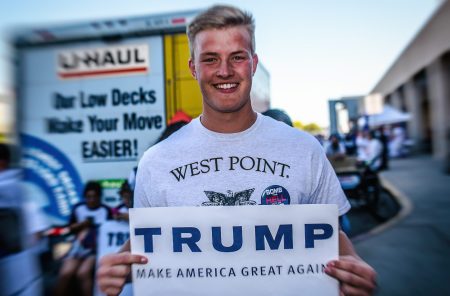 Kansanedustaja Johannes Yrttiahon mukaan ydinasekieltoon kaavailtu muutos on silkkaa hämäystä. Kuva Johnny Silvercloud, CCO 2.0.