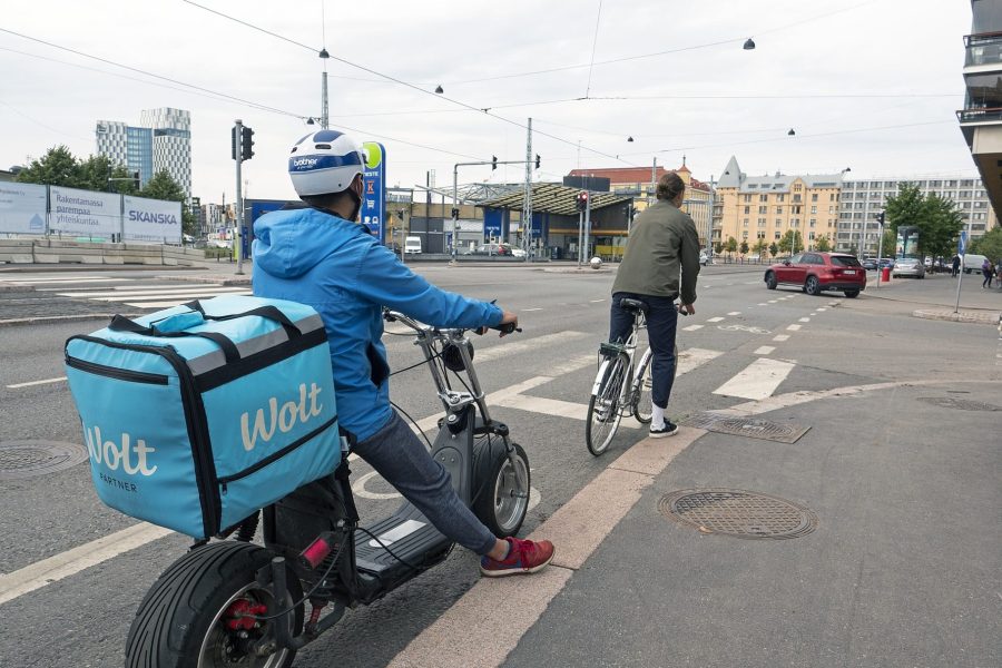 Suomen korkein hallinto oikeus KHO vahvisti Wolt lähetit ovat työsuhteessa PAM vaatii välitöntä muutosta ja varoittaa näennäisyrittäjyyden leviämisestä. Kuva Pekka Vyhtinen CCO 4.0