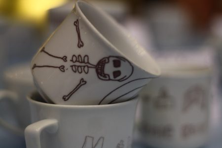 Suomen kehitysyhteistyömäärärahat laskivat viime vuonna 23,1 prosenttia. Kuva Development education CCO 3.0