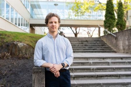 ”Akun hintalappu on toistaiseksi liian suuri, jotta se maksaisi itsensä takaisin”, sanoo väitöskirjatutkija Lauri Karttunen Turun yliopistosta. Kuva Väinö Anttilainen