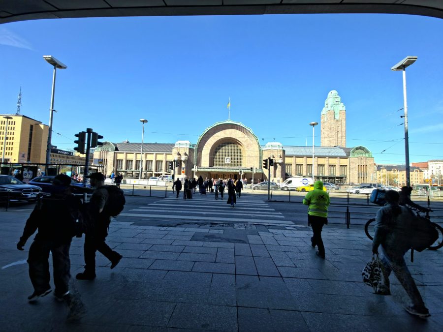 Opiskelijat ja maahanmuuttajat kertovat Helsingin liikkumisen ja elämisen kustannusten kiristyneen kohtuuttomiksi. KuvaJP (Juha Pekka) Väisänen
