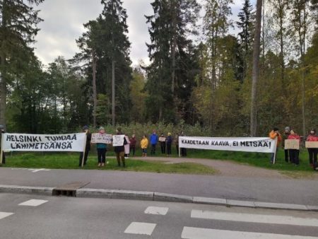 Kansalaistoiminta painosti kaupungin päättäjät arvioimaan uudelleen alueelle jo vahvistetun asemakaavan. Kuva Yrjö Hakanen