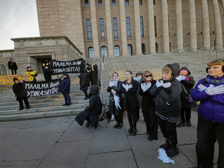 Suomalaiset vastustavat ydinaseiden sijoittamista, mutta Orpo–Purran hallitus ajaa lakimuutosta, joka mahdollistaisi ydinaseiden tuonnin maahan. Kuva JP (Juha Pekka) Väisänen